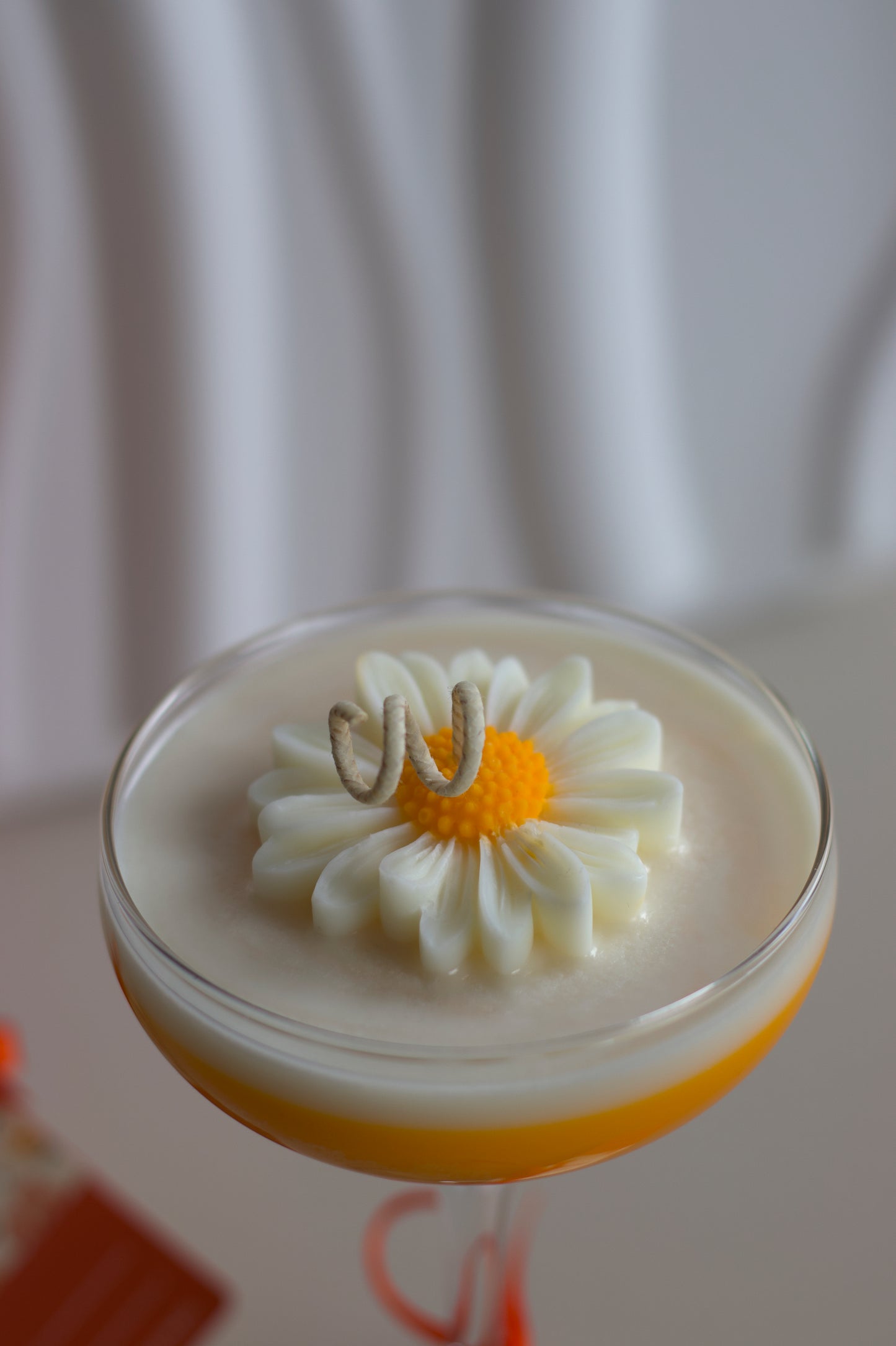 Daisy Candle
