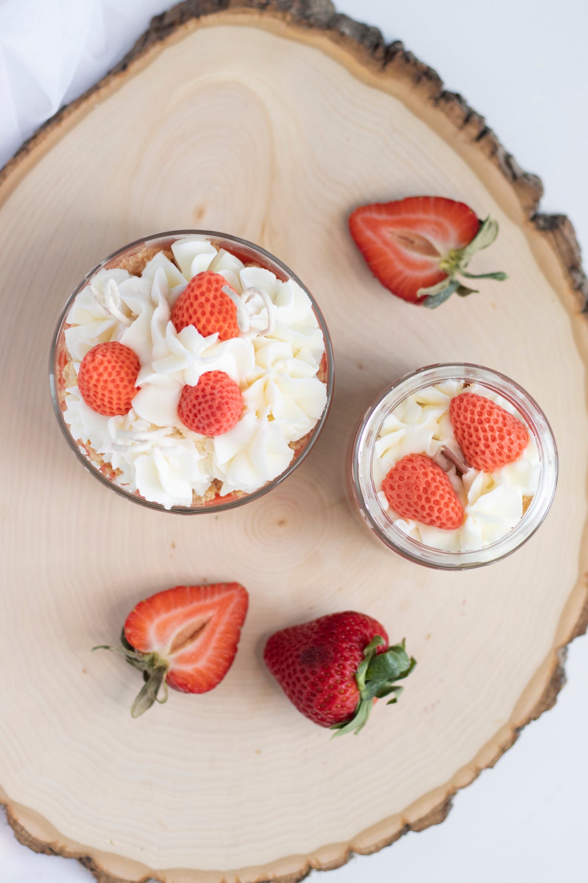 Strawberry Crumble Cake